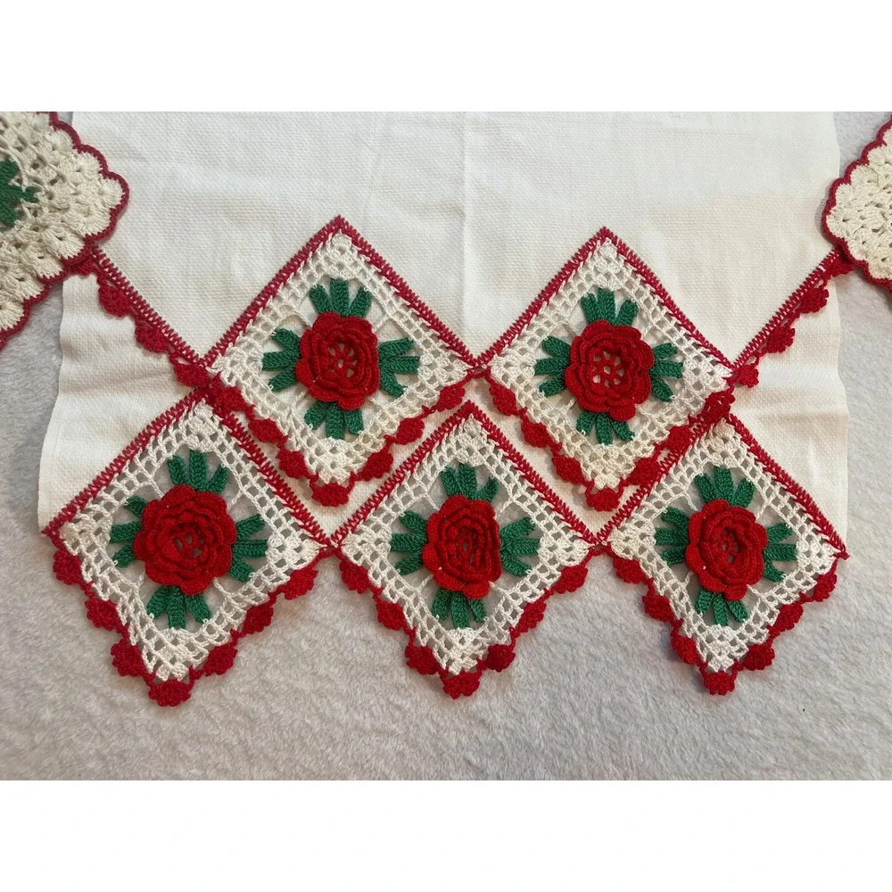 Handmade Crochet Kitchen Set Red Rose Floral Table Runner Potholders 4pc Vintage